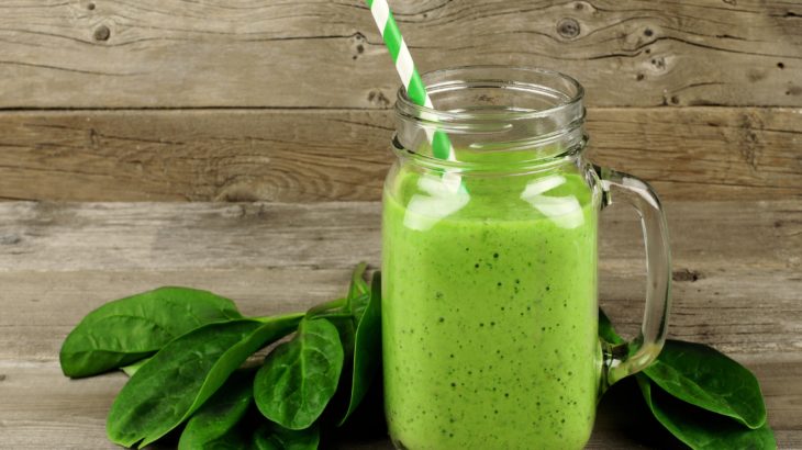 Healthy green smoothie