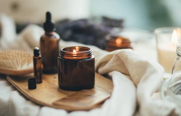 Essential Oils Improves Mood and Reduces Stress ·